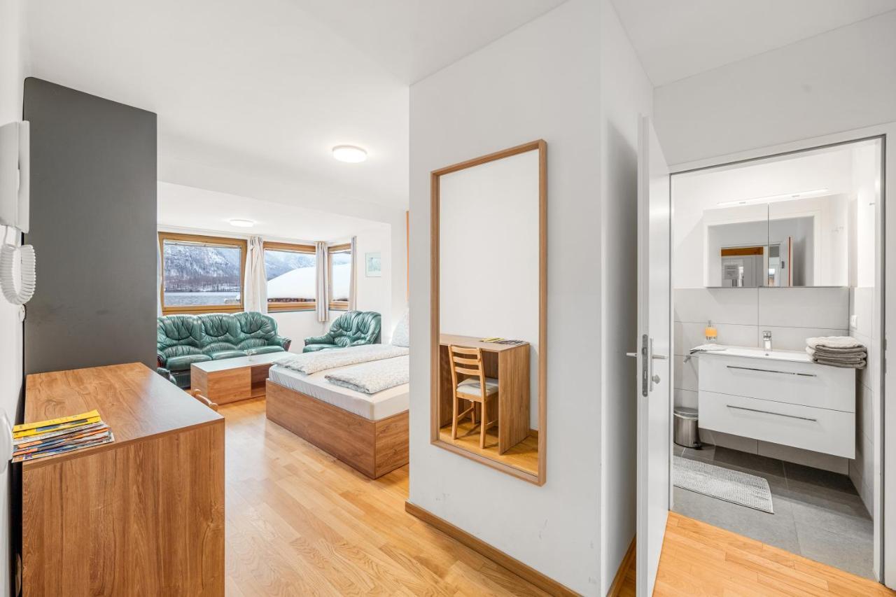 Hallstatt Lakeside Top 2 - Zimmer Mit Gartenzugang Экстерьер фото